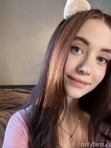 arilaviee exclusive onlyfans leaked nudes