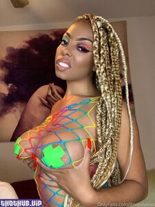ItsVanivixxx new hot onlyfans leaked nudes