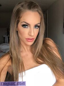 Kimmy Grange (New Set) Exclusive Onlyfans Leaked Nudes